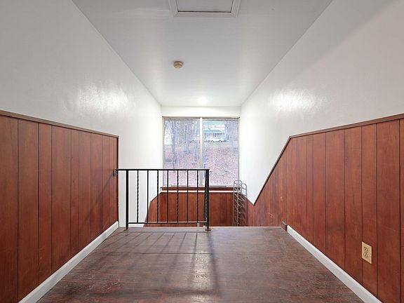 5th image of 46 Bear Mountain Dr #4