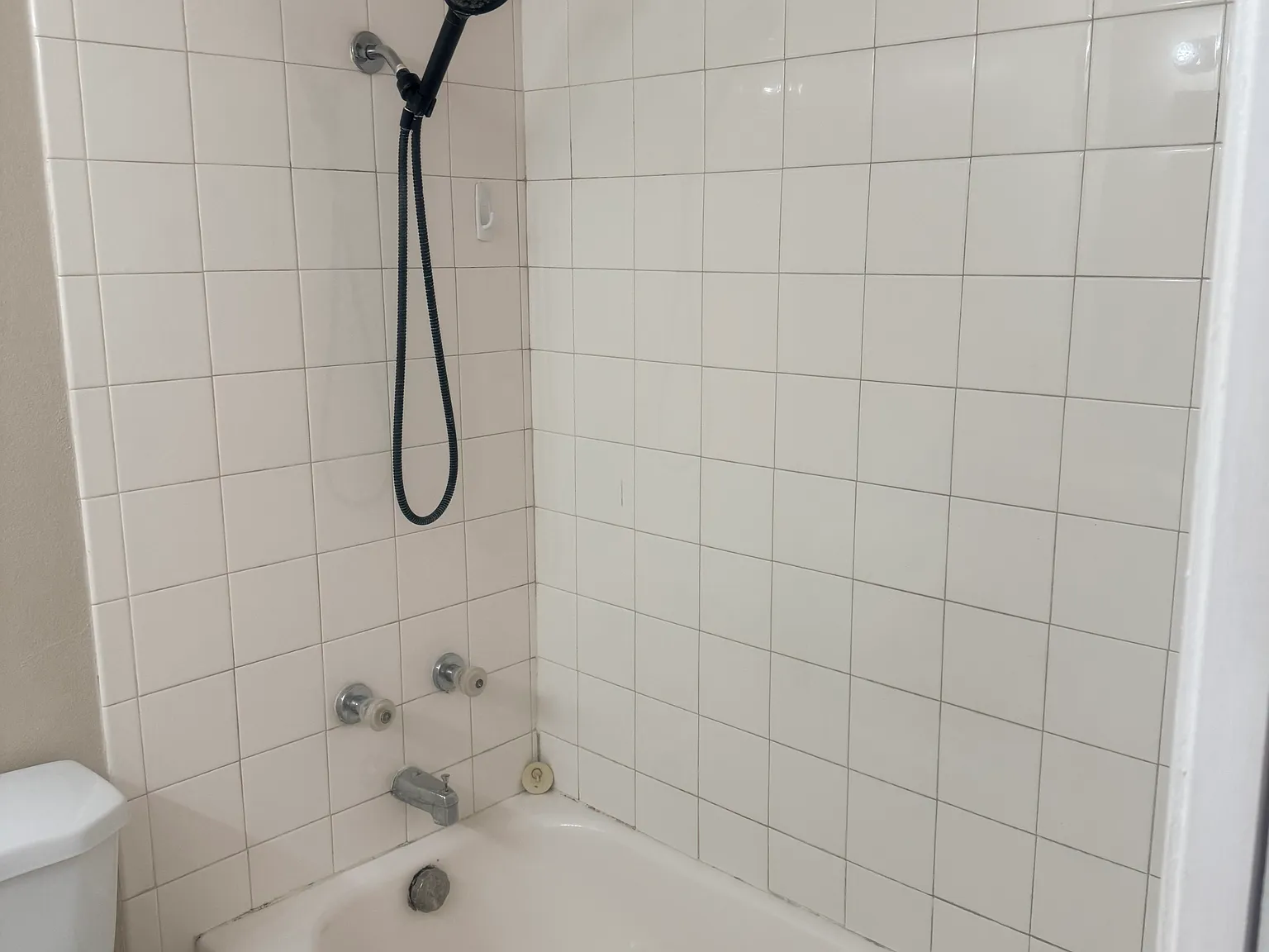 2 bed, 922 sqft, $1,250 — Photo 2