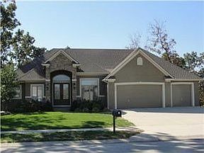5th image of 9524 Pearl Ave