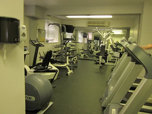 Sold by Benjamin Realty Since 1980 | media 3