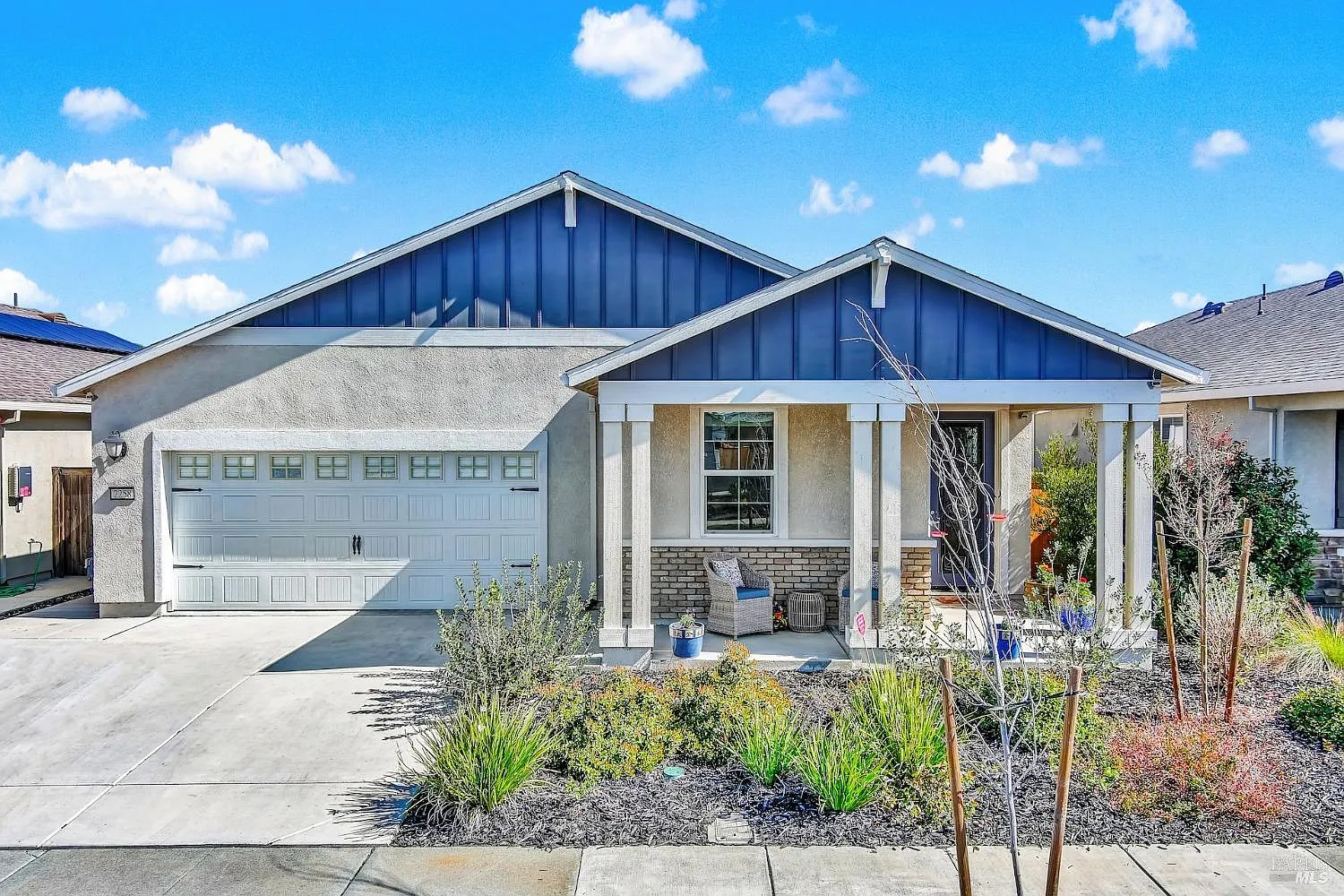 2258 Park Place photo 1