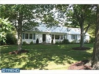 331 Margo Ln photo 1