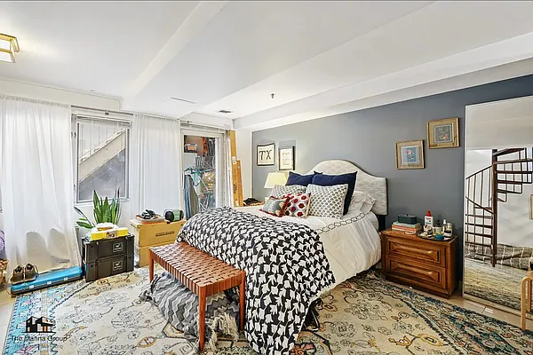 Rented by Compass | media 7