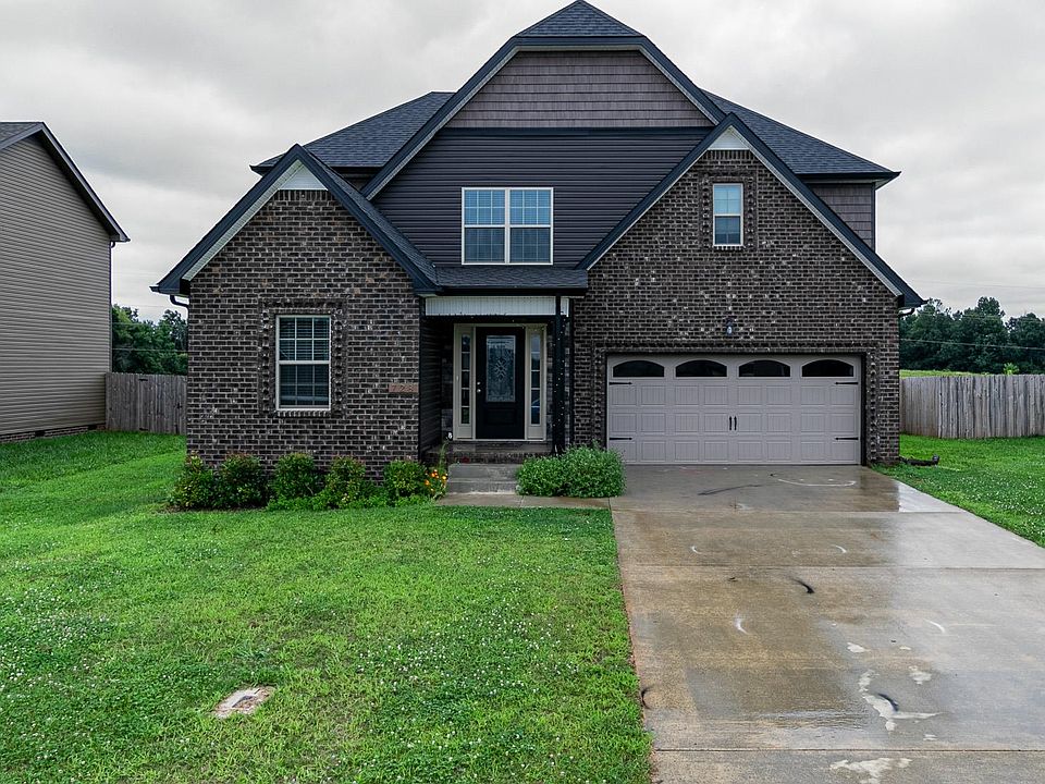 1st image of 728 Crestone Ln