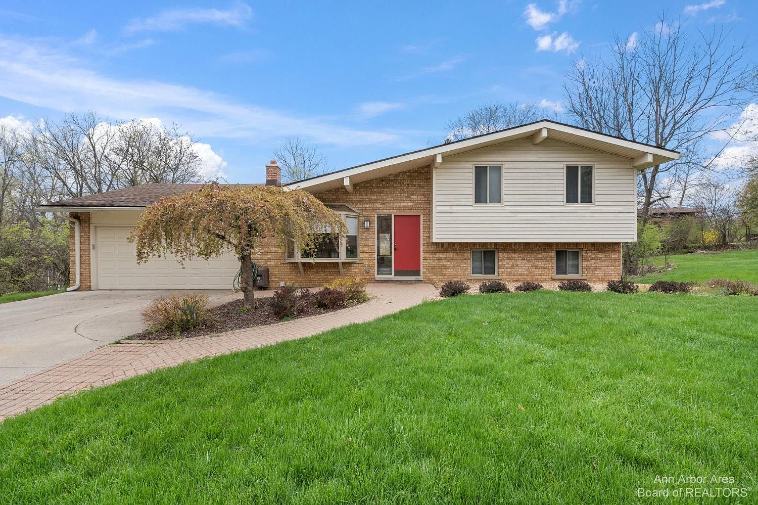 4325 E Loch Alpine Dr, Ann Arbor, MI 48103 Zillow