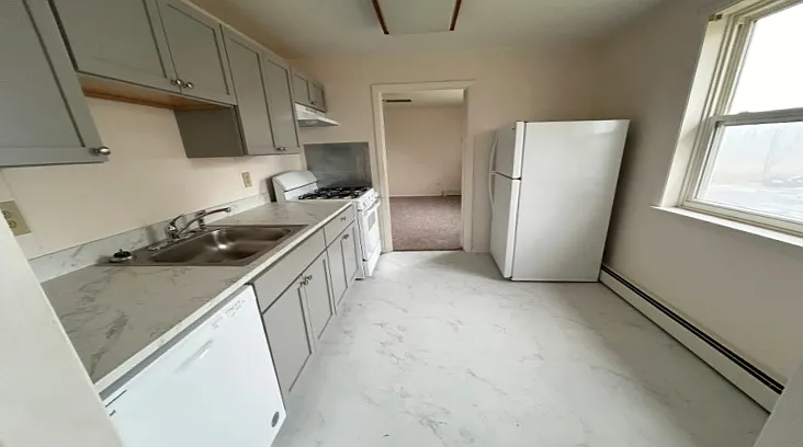 1 bed, 435 sqft, $1,200 — Photo 3