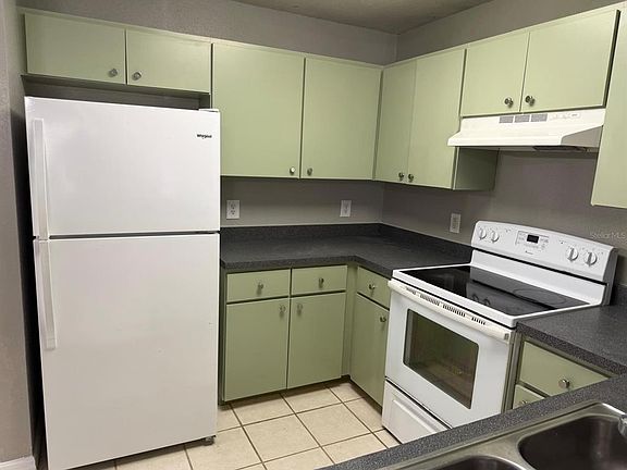 5th image of 4540 SW 38TH PLACE