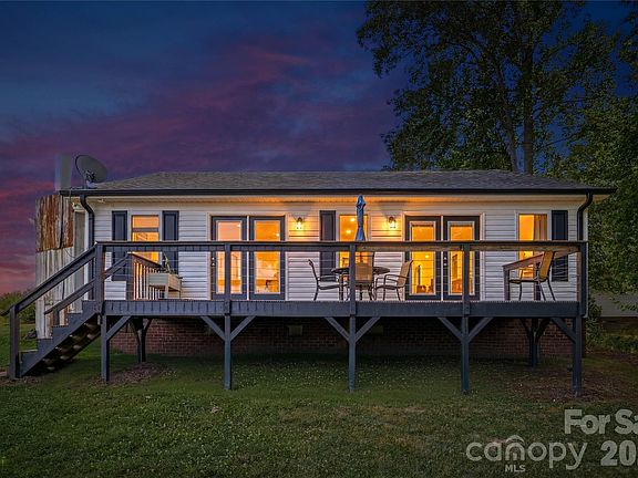 2nd image of 4750 Lazy Ln