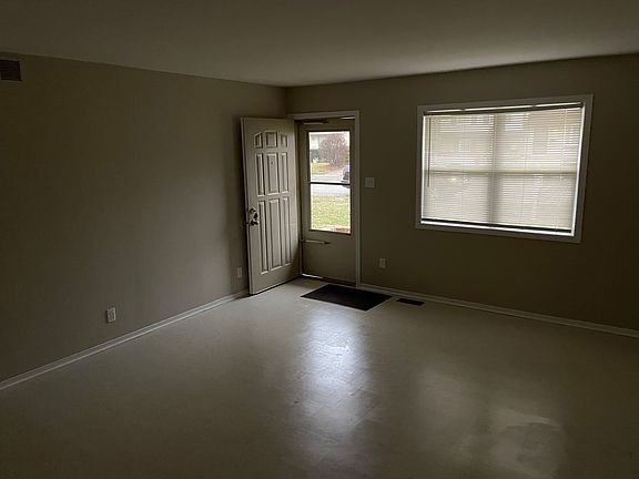 3rd image of 3601 N Norfolk St