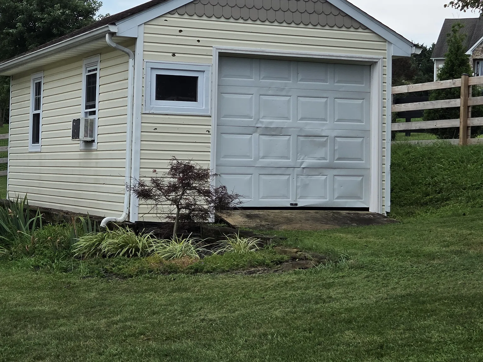 3 bed, 1392 sqft, $2,500 — Photo 3
