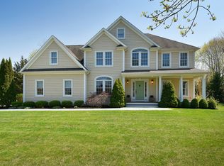 90 Shore Ln, Peconic, NY 11958