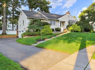 15 Plymouth Rd, Westfield, NJ 07090