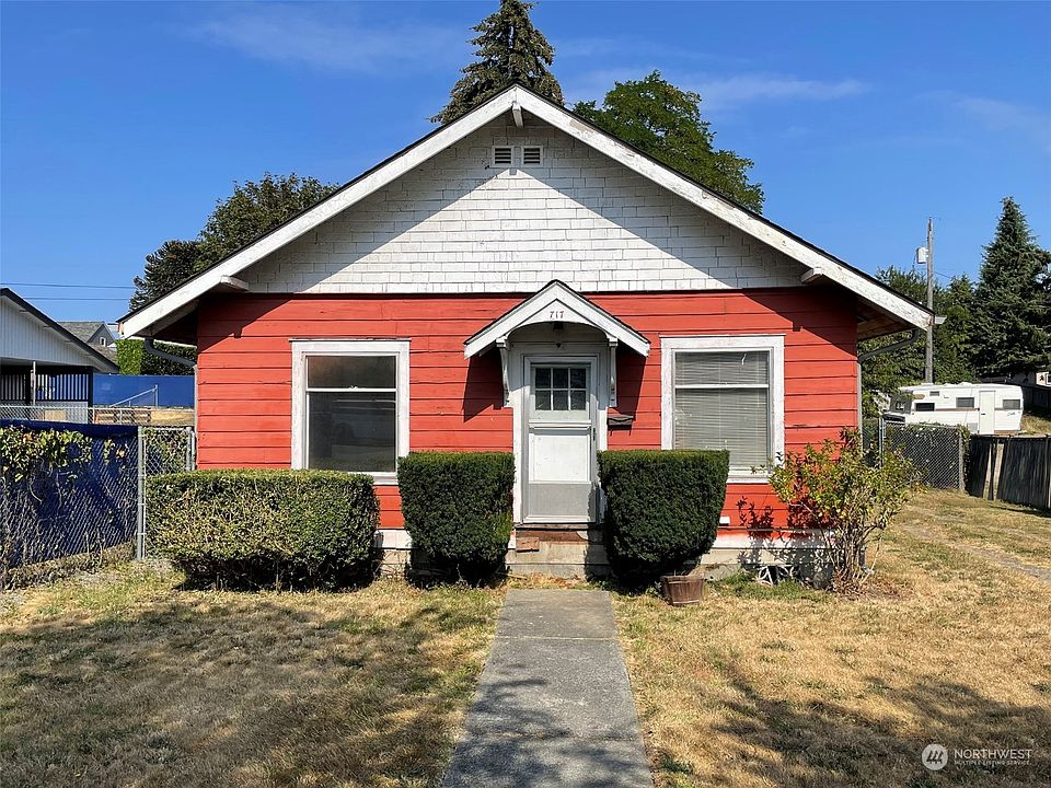 1st image of 717 Georgiana Street
