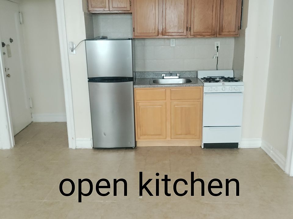 2nd image of 1800 E 18th St #1