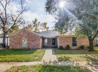 404 N Center St #A & B, Forney, TX 75126