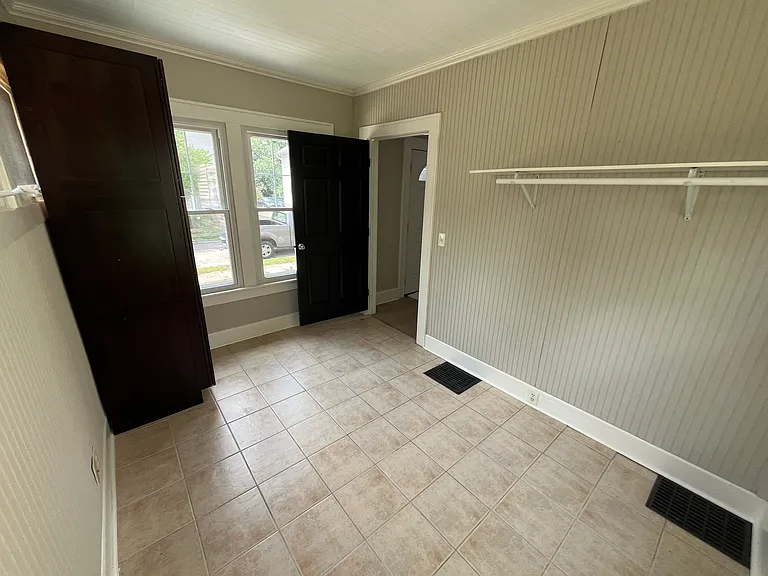 Side Sunroom/Flex Space