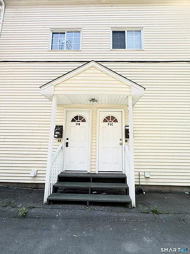 71 Williams St Photo 1