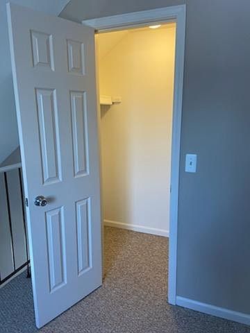 2nd image of 923 Novi Rd #923