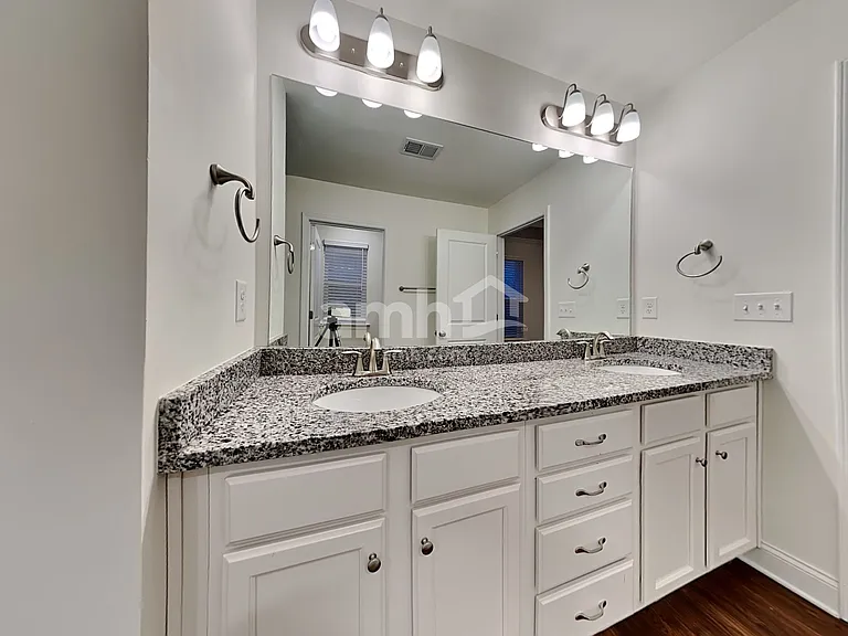 124 Rivulet Dr — Photo 13