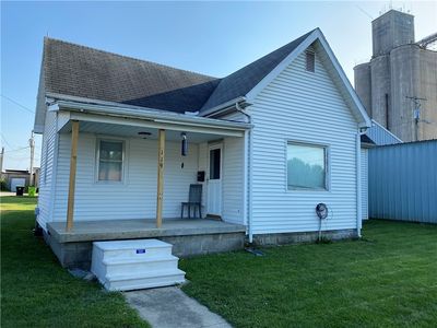 119 W Madison St, Moweaqua, IL, 62550