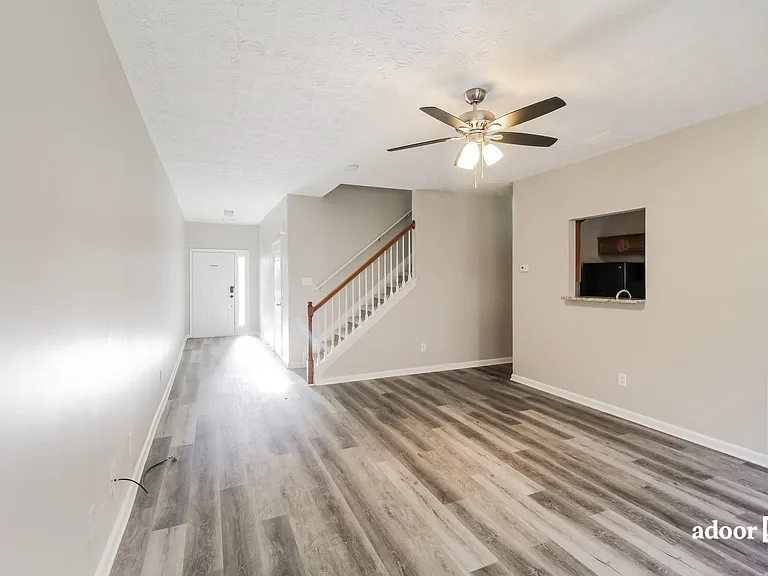 1133 McConaughy Ct — Photo 6