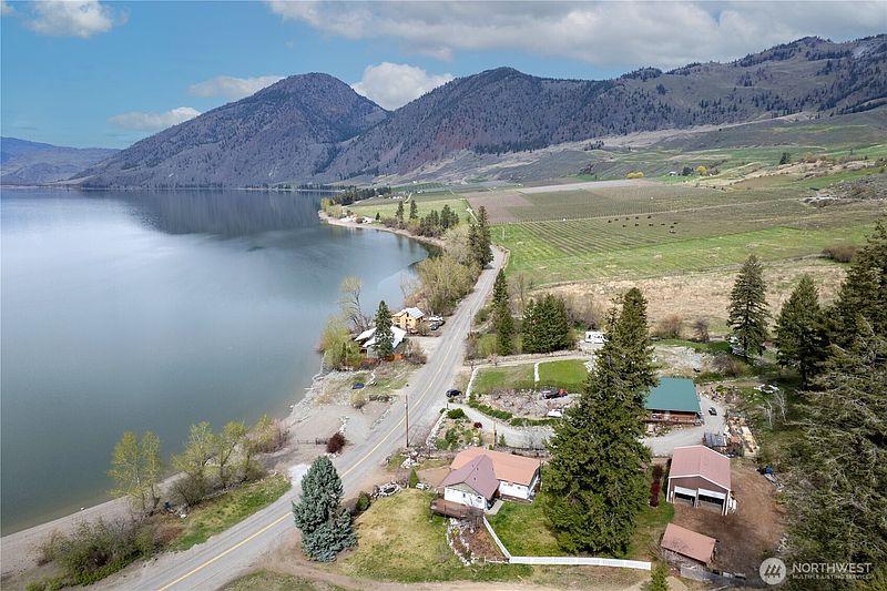 3rd image of 1622 Loomis Oroville Road
