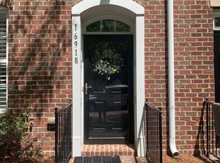 16918 Summers Walk Blvd, Davidson, NC 28036