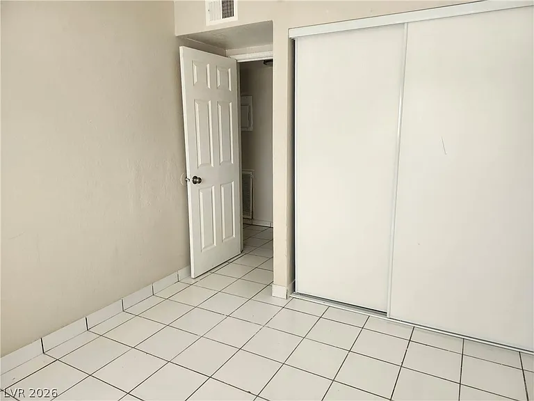 4737 Thunderbolt Ave #1 — Photo 6