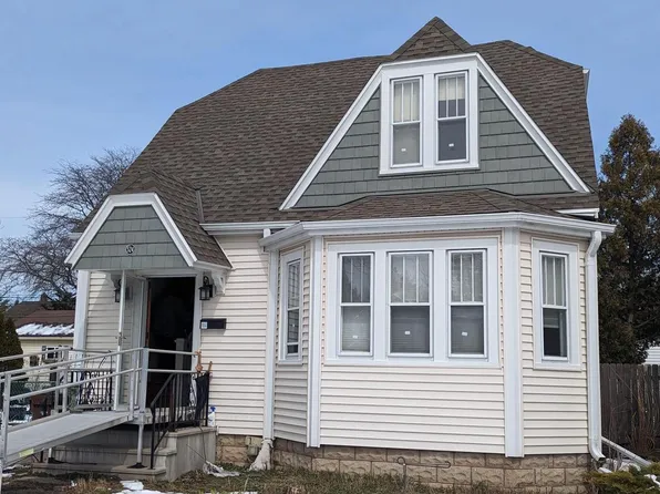 524 Oak STREET, South Milwaukee, WI 53172