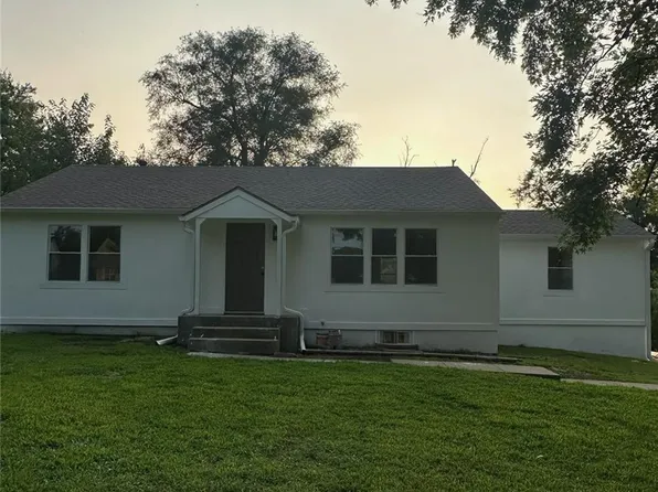 6300 Harris Ave, Raytown, MO 64133