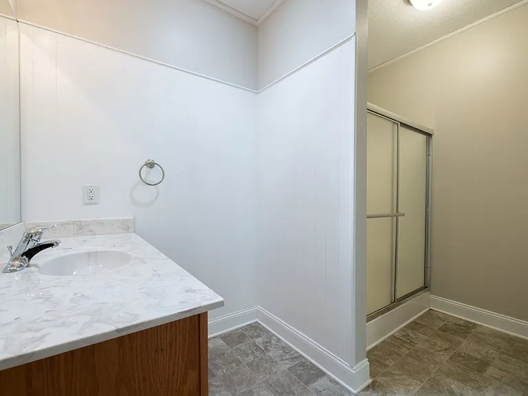 131 Eric Dr — Photo 6