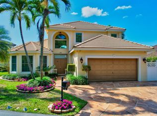 17 Lawrence Lake Dr, Boynton Beach, FL 33436