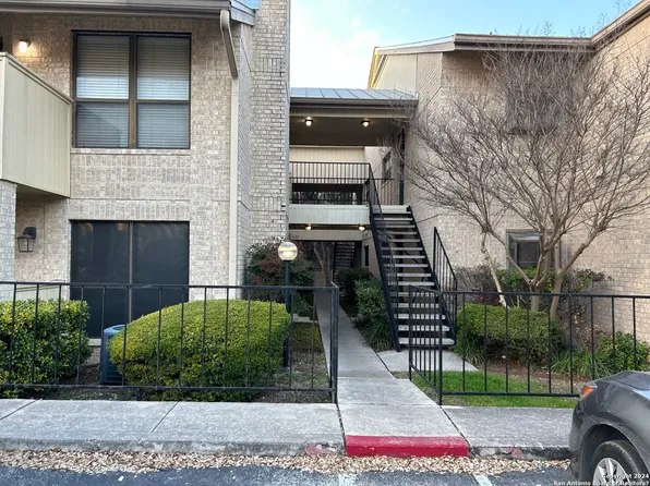11843 BRAESVIEW #2015, San Antonio, TX 78213