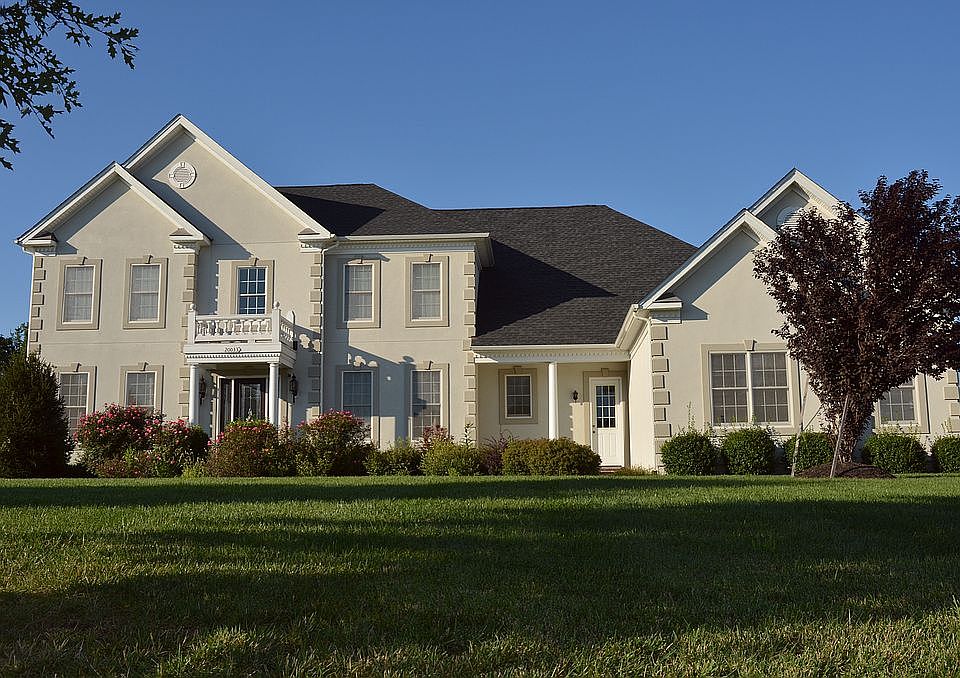 2nd image of 20033 Forest Farm Ln