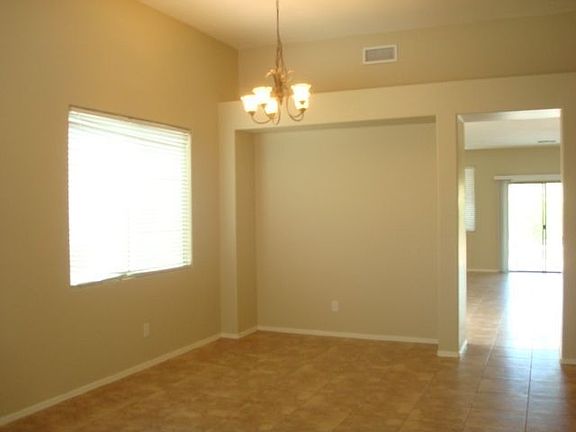 3rd image of 43356 N Vista Hills Dr