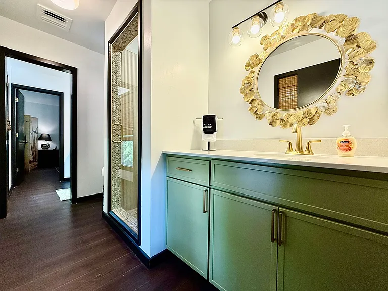 527 Valewood Ln — Photo 49