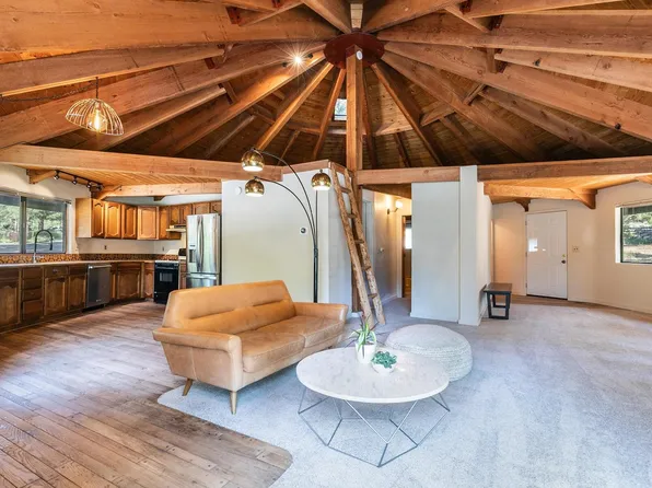 11515 Purple Sage Rd, Truckee, CA 96161