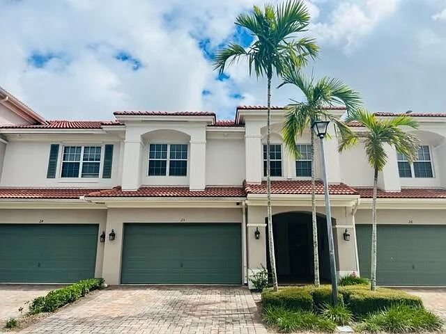 25 Beechdale Ln