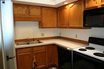 5th image of 431 Morningside Dr APT 431