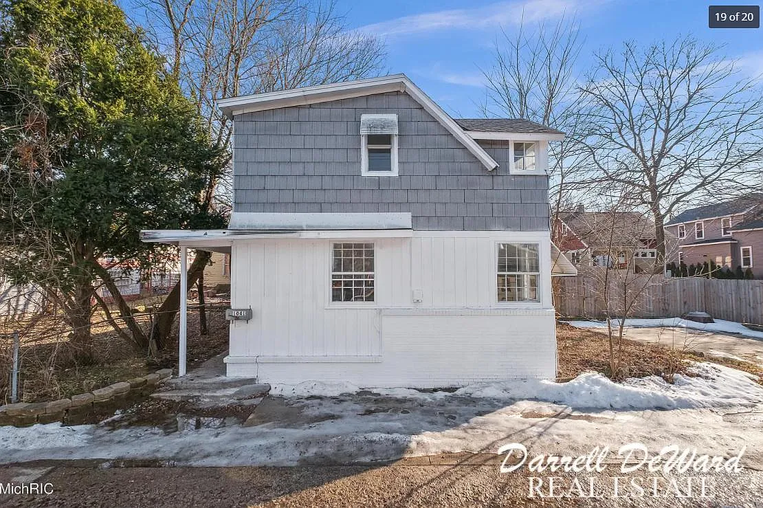 4 bed, 1700 sqft, $2,500 — Photo 3