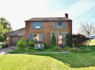 6712 Ridgevue Dr, Pittsburgh, PA 15236