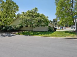 10060 Scenic Blvd, Cupertino, CA