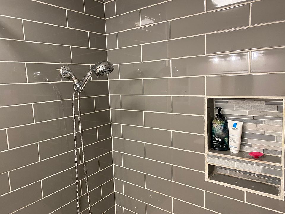 1st image of 3045 N Austin Ave #1