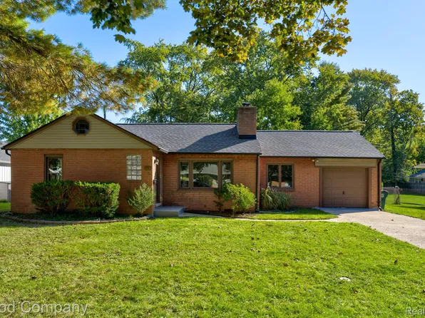 2710 Galpin Ave, Royal Oak, MI 48073