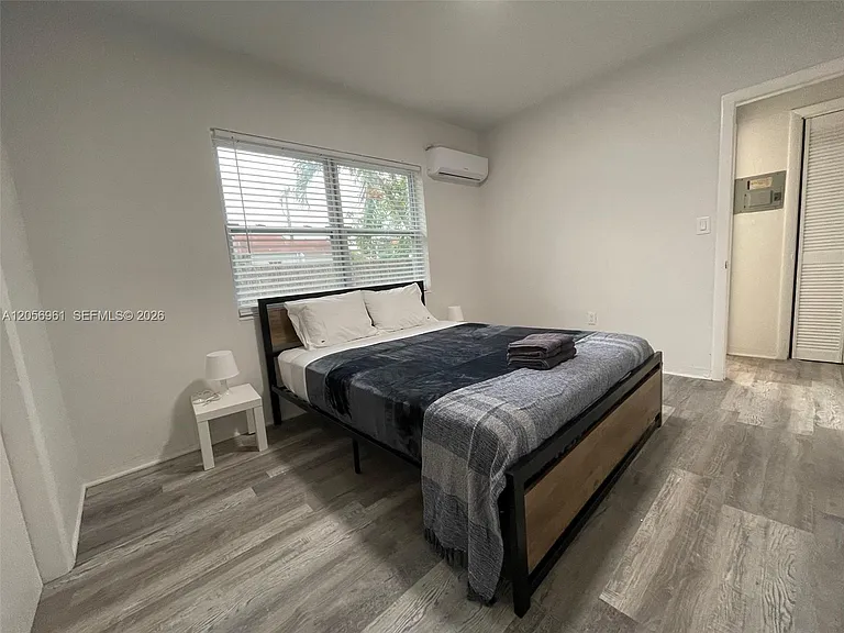1117 SW 37th Ave #3 — Photo 6