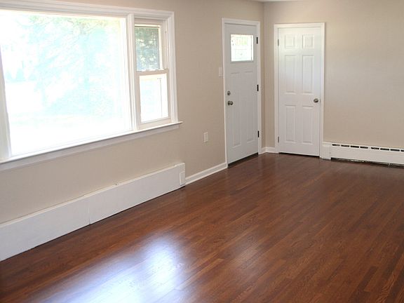 Light and Bright Living Room
