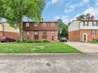 1418 Hidden Timber Dr, Pittsburgh, PA 15220