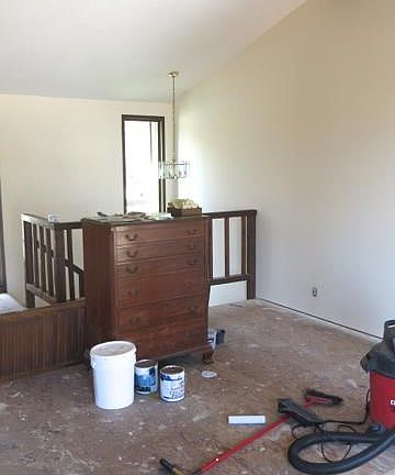 4th image of 383 E Whittley Ave