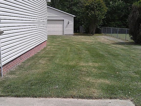 3rd image of 142 Clement Dr