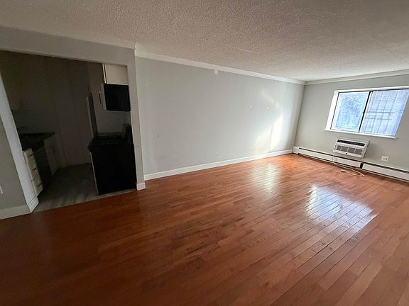 4th image of 63-36 98th Pl APT 2-H